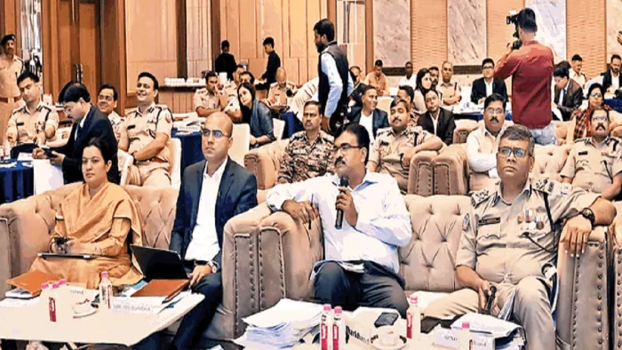 Lok Sabha Elections : लोकसभा चुनाव में चुस्त हो सुरक्षा, नकदी और शराब पर रहेगी कड़ी निगरानी