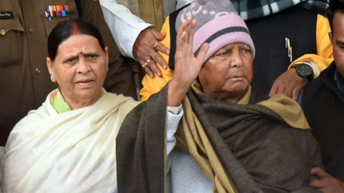 Bihar Politics: राबड़ी देवी समेत 3 महिलाएं और 2 मुस्लिम, MLC चुनाव में महागठबंधन ने इन 5 दिग्गजों को बनाया उम्मीदवार