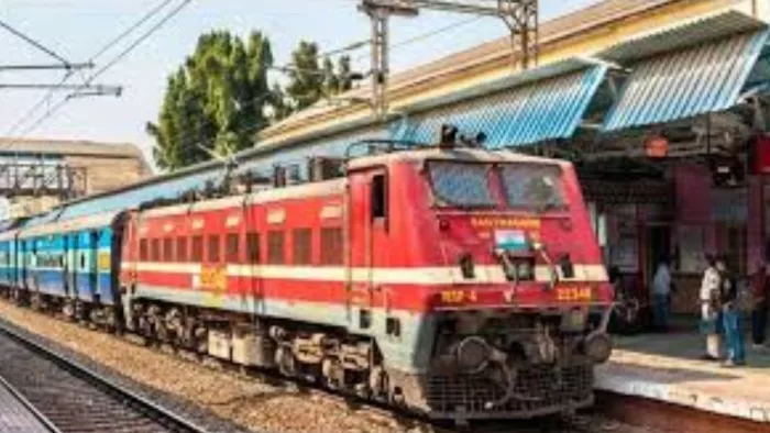 दिल्ली, सूरत, मुंबई और उधना के लिए चलेगी होली स्पेशल ट्रेन। (सांकेतिक फोटो जागरण)