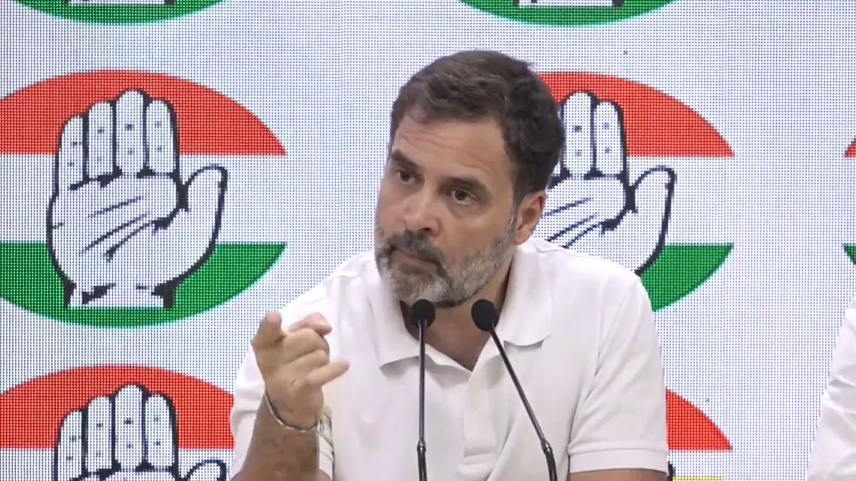 गुजरात कांग्रेस पर राहुल गांधी का हमला: पार्टी में बदलाव के संकेत