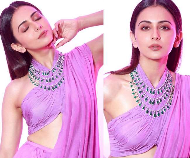 IN PICS Rakul Preet Singh Looks Gorgeous In Thigh High Slit Sari