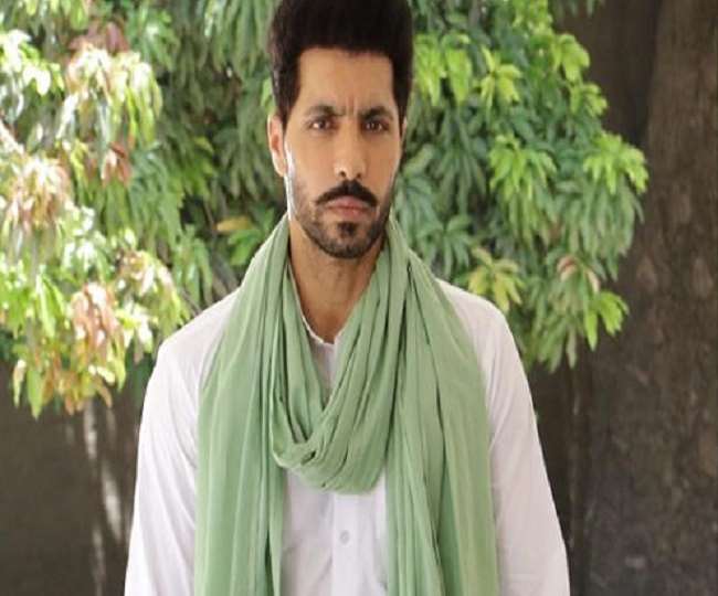 दीप सिद्धू तो किसान यूनियन का सदस्य नहीं है।