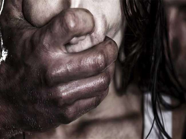 किडनैप लड़की का परिवार उसकी सुरक्षा को लेकर चिंतित है
