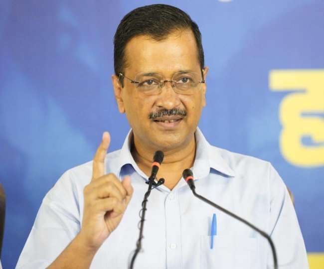 दिल्ली नगर निगम को फंड नहीं देने पर अरविंद केजरीवाल ने मोदी सरकार को घेरा, कहा- हो रहा सौतेला व्यवहार