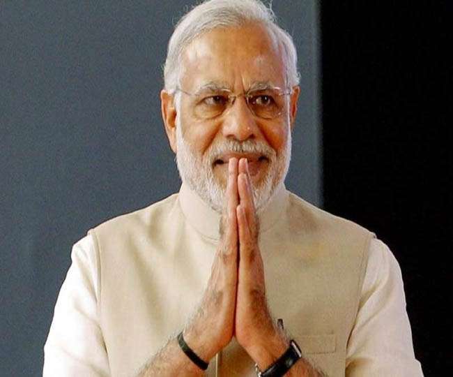 वाराणसी के सांसद पीएम नरेन्द्र मोदी एमएलसी मतदान में एक वोटर के तौर पर शामिल हैं।