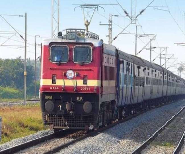 Indian Railways: आज भी नहीं चलेंगी दिल्ली से उत्तर प्रदेश के बीच कुछ ट्रेनें