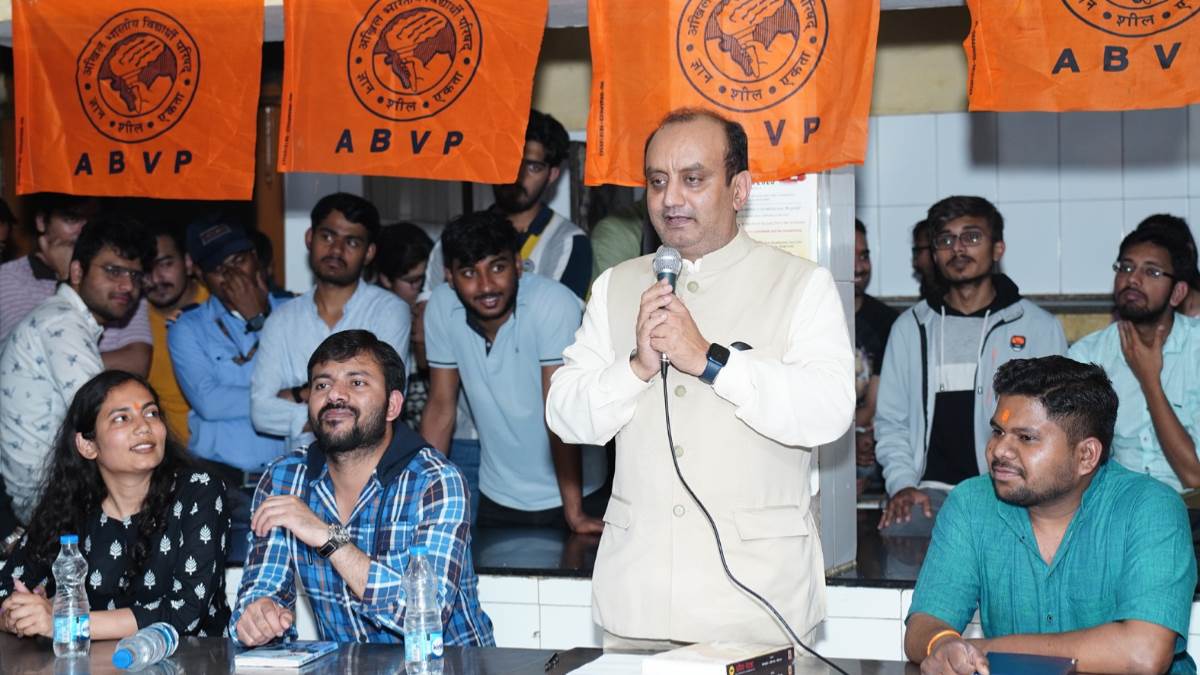 ncr sudhanshu trivedi said india doesnt want to be a superpower it wants to become a world guru