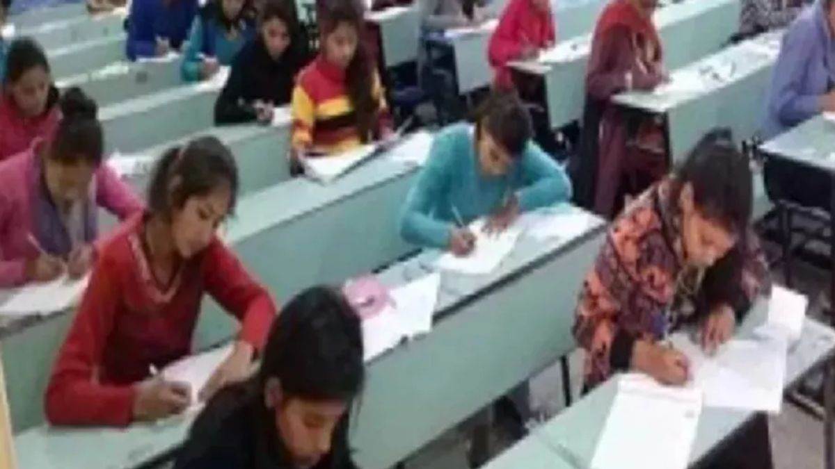 https://www.jagranimages.com/images/newimg/08042024/08_04_2024-bihar_board_comopartmental_exam_2024_23692308_15473233.jpg