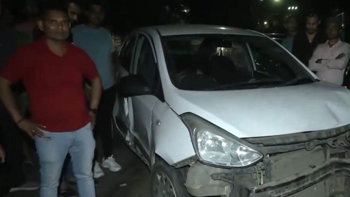 nagpur road accident speeding container hits 12 vehicles including ambulance in manakpur four people injured