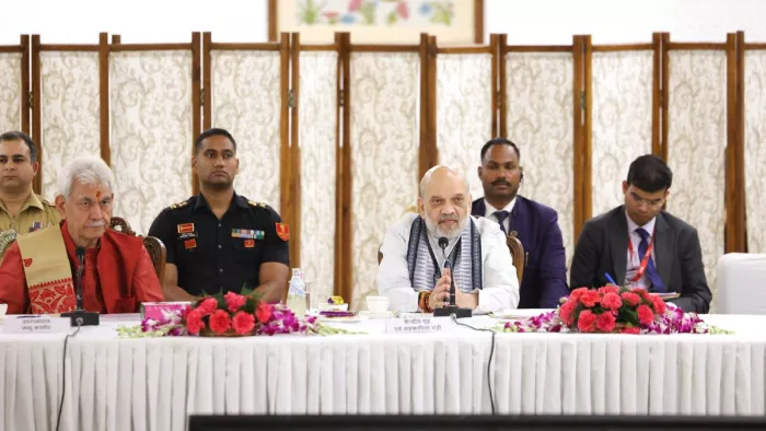 अमित शाह ने की सुरक्षा समीक्षा की बैठक। फोटो एक्स