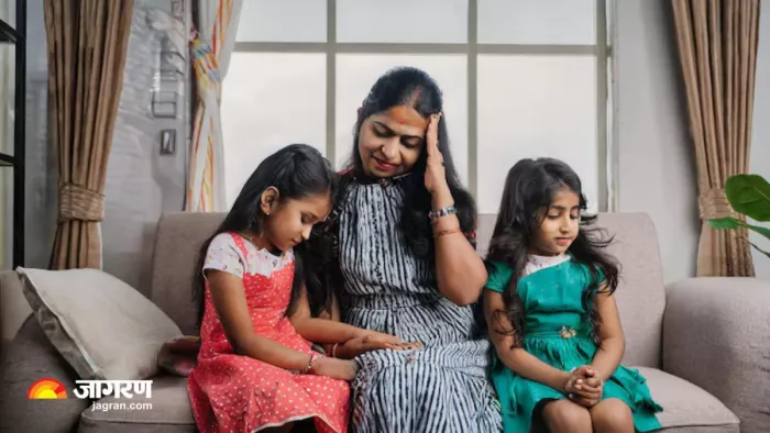 Parenting Tips: ऐसे छुड़ाएं बच्चों की झूठ बोलने की आदत (Image Source: Freepik)