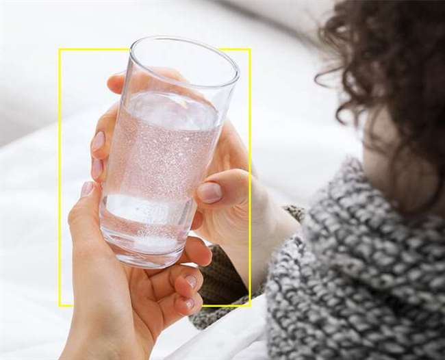 https://www.jagranimages.com/images/newimg/08052021/08_05_2021-hot-water-benefits_21625758.jpg