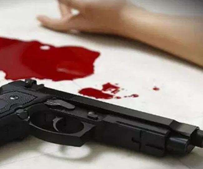 basti news of suicide case of young man shot with licensed pistol