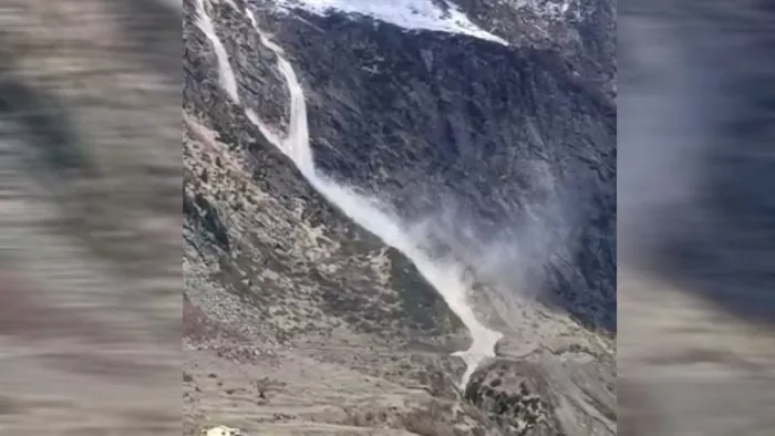 Glacier Break: चीन सीमा से लगी दारमा घाटी के बालिंग और दुग्तू के बीच लौखुंग नाले में ग्लेशियर टूटा