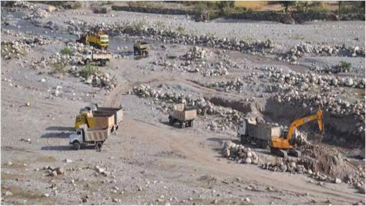 Mining Checkpoints Jammu News: तवी नदी में अवैध खनन रोकने को पुलिस ने बनाई चौकियां, मार्च ...