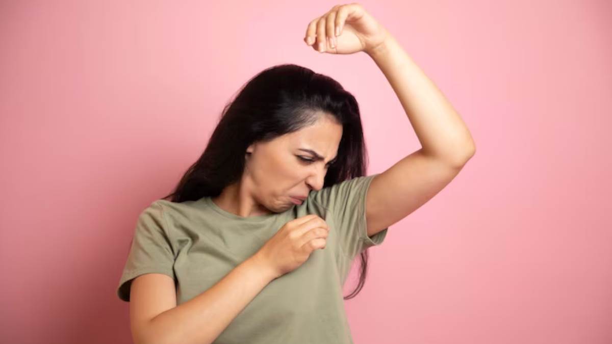 https://www.jagranimages.com/images/newimg/08052024/08_05_2024-remedies_for_body_odor_f_23712855.jpg