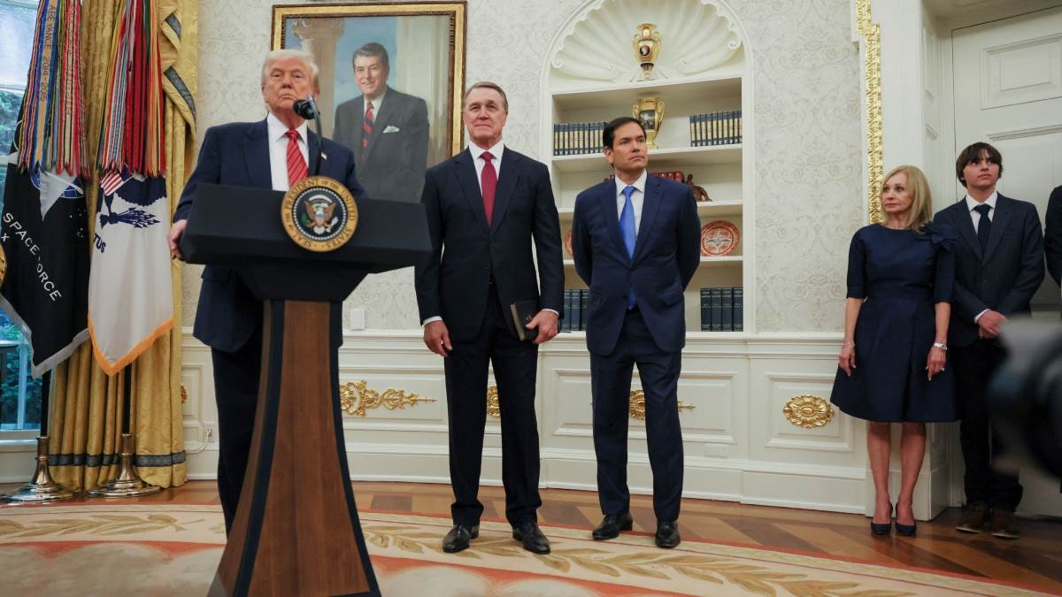 https://www.jagranimages.com/images/newimg/08052025/08_05_2025-donald_trump_14_23933189.jpg