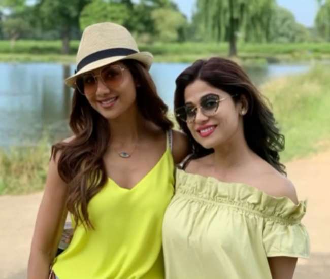 शिल्पा शेट्टी, शमिता शेट्टी, फोटो साभार: Instagram