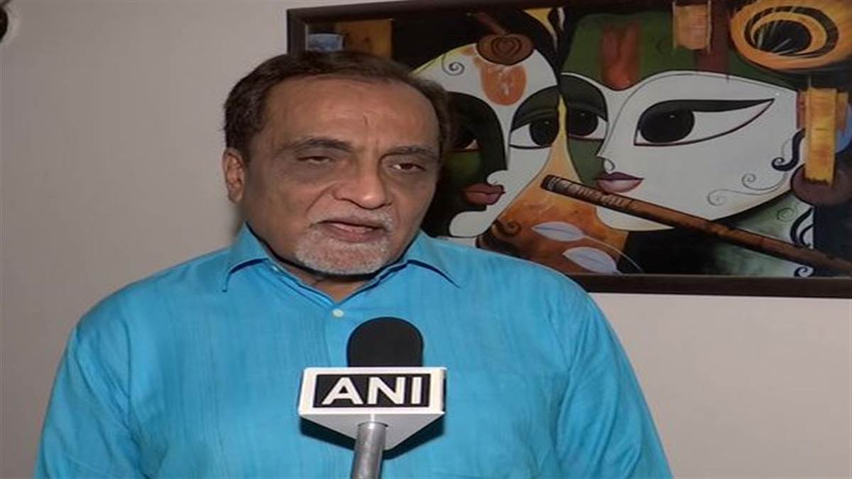 मानव व्यवहार और संबद्ध विज्ञान संस्थान दिल्ली के पूर्व डायरेक्टर निमेष जी देसाई ।