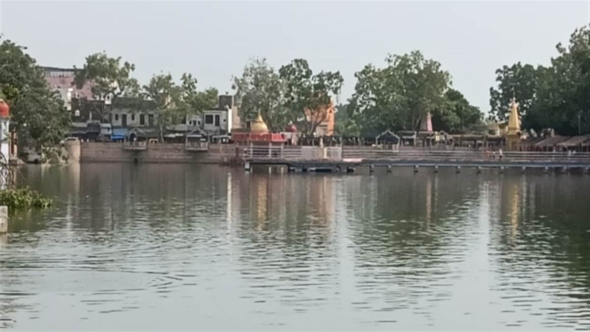 गंगा दशहरा पर सोरों, कासगंज में उमड़ता है श्रद्धा का सैलाब। जागरण अर्काइव