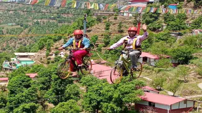 अगर आप प्रकृति का लुत्फ उठाना चाहते हैं तो चले आइए पर्यटक स्थल काणाताल।