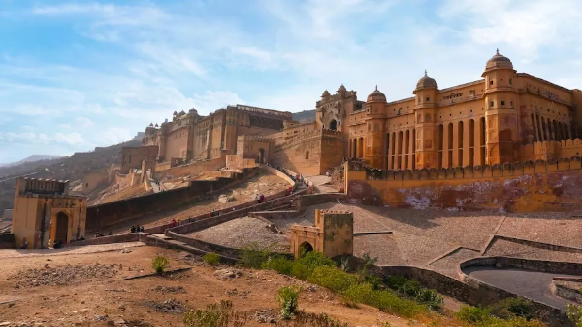 IRCTC Rajasthan Tour Package: दुर्गा पूजा के मौके पर सस्ते में घूम सकते हैं पूरा राजस्थान, रहना-खाना सब फ्री