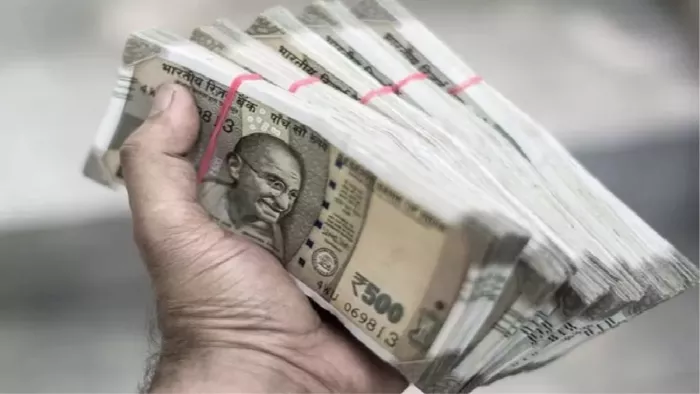 Savings Account Interest Rates Hike: Bank offer interest on saving account