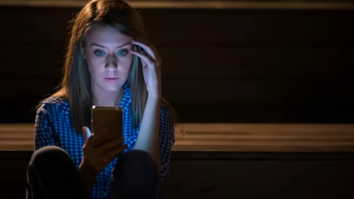 Reels Addiction: रील्स का एडिक्शन सेहत के लिए हो सकता है बहुत ही खतरनाक - Reels Addiction can be very dangerous for your physical and mental health