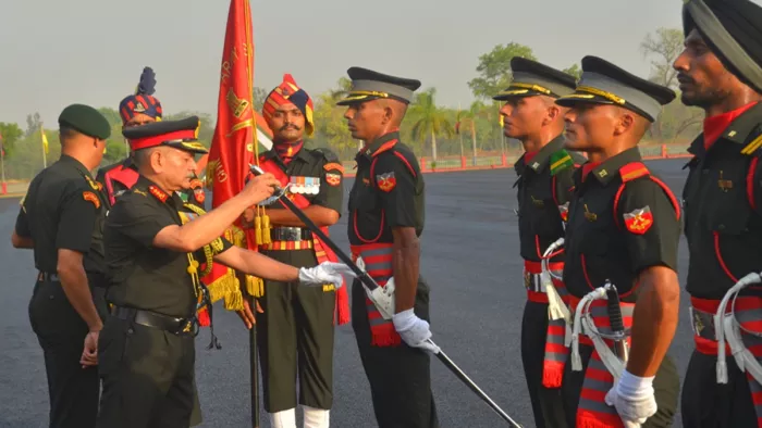ओटीए गया से मिले सैन्य अधिकारी (जागरण फोटो)