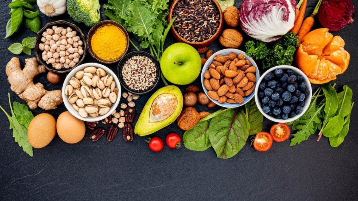 https://www.jagranimages.com/images/newimg/08062024/08_06_2024-superfoods_2_23734301.jpg