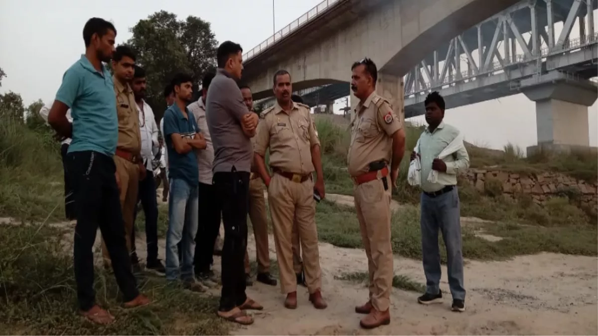 Ghazipur News: सेहरा बांध गया ससुराल, कफन में लिपटकर घर आया राकेश तो टूट गए सारे अरमान
