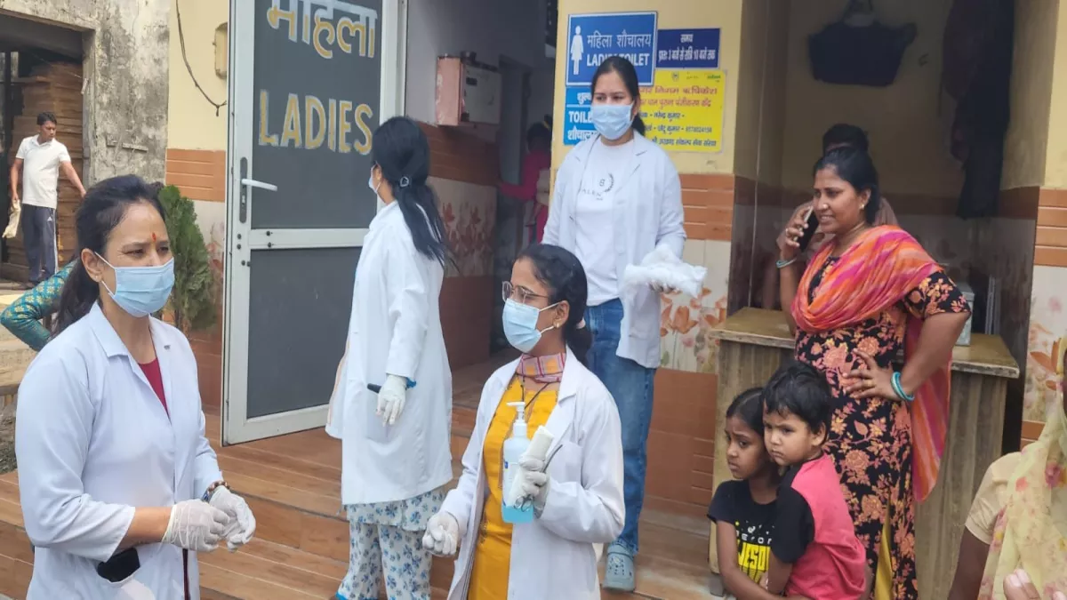 ISBT के पब्लिक टॉयलेट में गई महिला, बाहर खड़े लोगों को सुनाई दी चीख; डॉक्टर को बुलाना पड़ा तुरंत