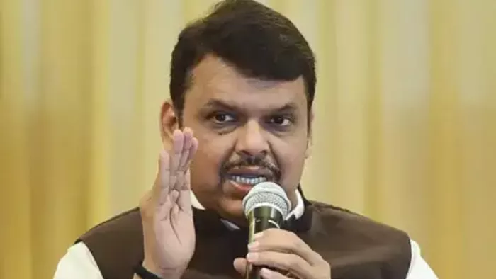 सीएम फडणवीस ने शिवसेना-UBT और MNS के बीच गठबंधन के कयासों पर बयान देने से इनकार किया है। (फोटो- पीटीआई)