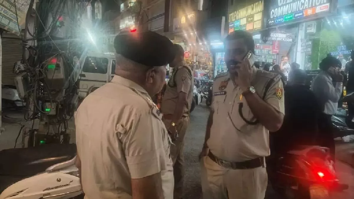 गोली दूसरे गैंग के गुर्गे ने चलाई, रंगदारी किसी और के नाम पर मांगी; पुलिस को गुमराह करने की फिराक में थे गैंगस्टर्स