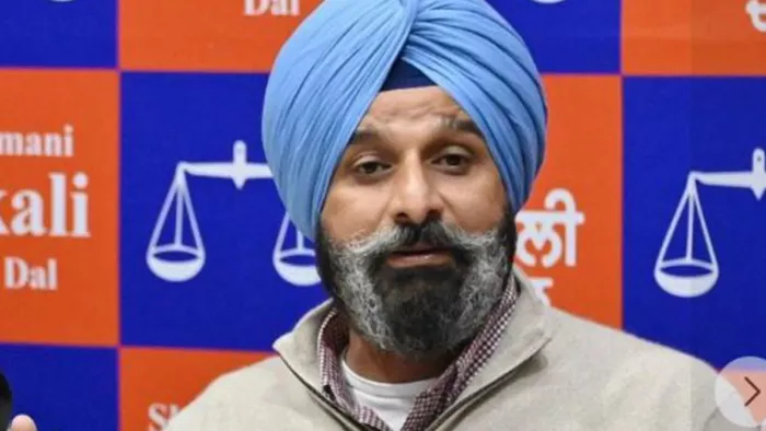 चार माह बाद भी पार्टी से शिअद की गतिविधियों से मजीठिया ने बनाई दूरी। फाइल फोटो
