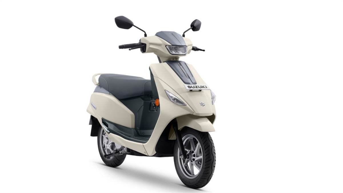 https://www.jagranimages.com/images/newimg/08062025/08_06_2025-suzuki_e_access_01397_23958602.jpg