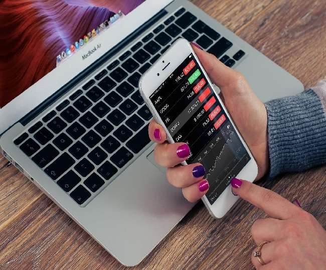 Demat Account अभी के समय में होना है जरूरी, जानिए क्‍या हैं इसके फायदे और यह क्‍यों है महत्‍वपूर्ण
