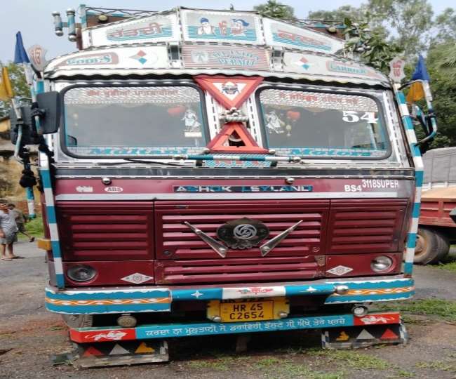 झारखंड के चतरा में 1140 किलो डोडा लदा एक ट्रक जब्त, चालक गिरफ्तार; एक