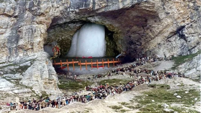 Amarnath Yatra 2024: श्रद्धालुओं के लिए पोनी-एबुलेंस सेवा शुरू