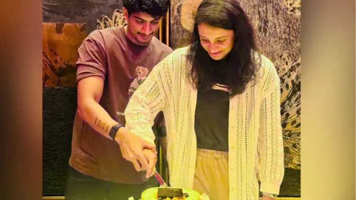 स्मृति मंधाना ने पलाश मुच्छाल के साथ केक काटा (Pic Credit- Palash Muchhal Instagram)