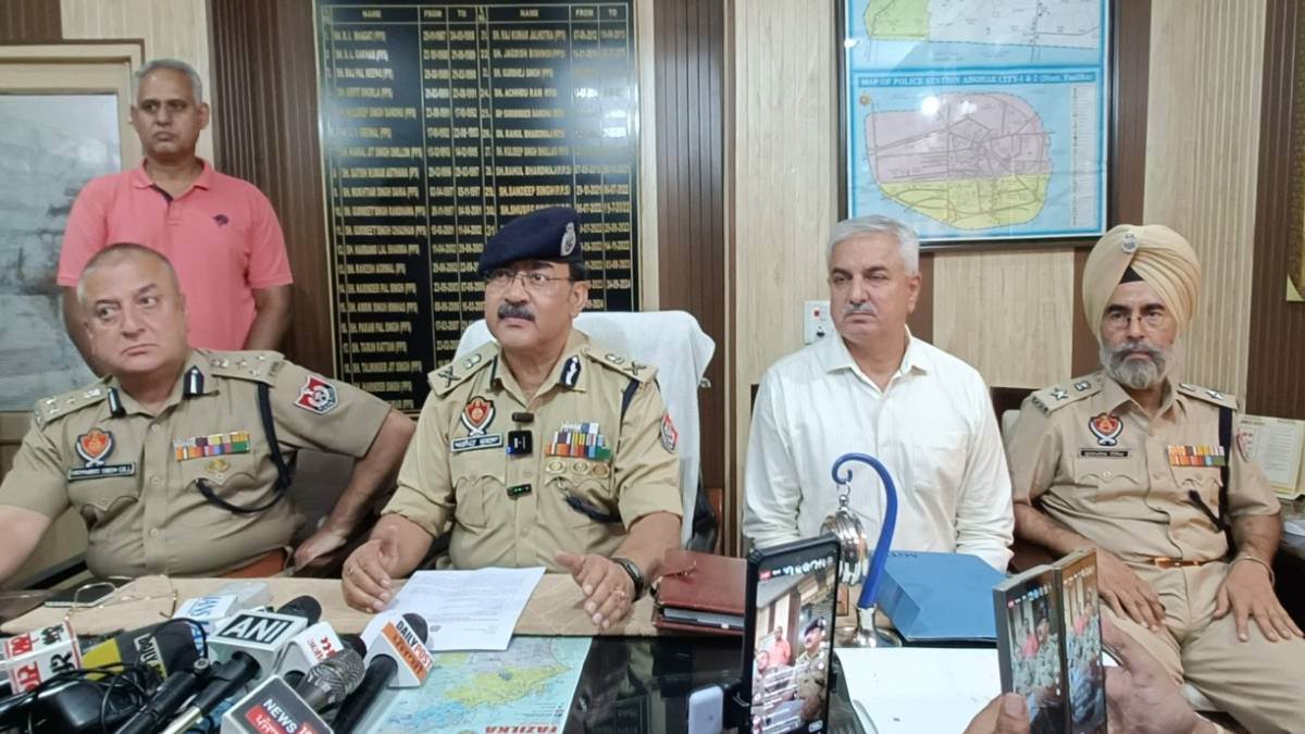 https://www.jagranimages.com/images/newimg/08072025/08_07_2025-abohar_police_23978836.jpg
