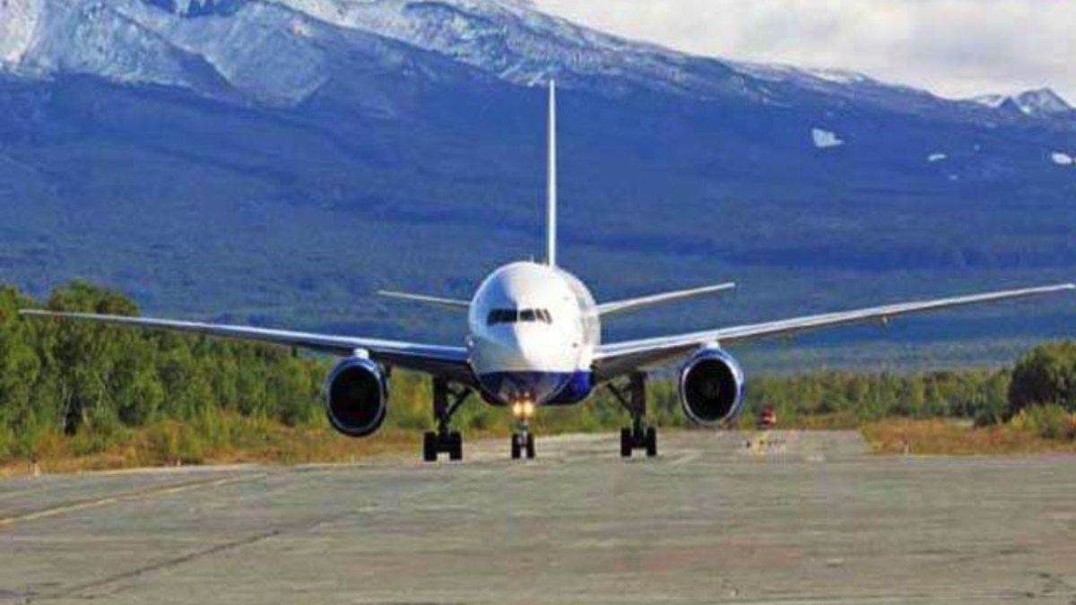https://www.jagranimages.com/images/newimg/08072025/08_07_2025-kangra_airport_23978762.jpg