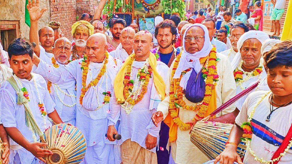 https://www.jagranimages.com/images/newimg/08072025/08_07_2025-mudiya_purnima_saint_23978265.jpg