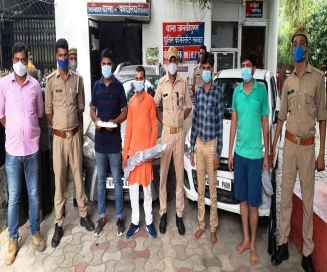 threatened to hit a nail in the private part of the youth by kidnapping in lucknow the police arrested four