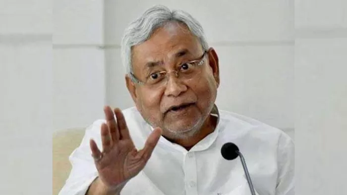 सीएम नीतीश की अध्यक्षता में हुई बिहार कैबिनेट की बैठक में प्रवासी मजदूर की मौत पर मुआवजा दोगुना किया गया।