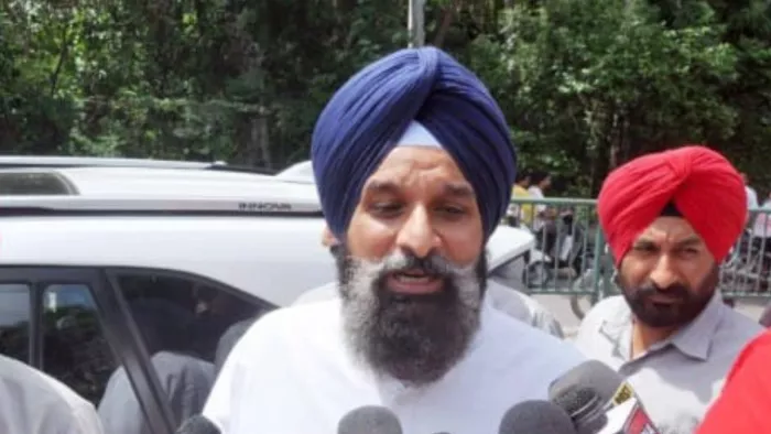 बिक्रम सिंह मजीठिया ने पंजाब सरकार पर साधा निशाना