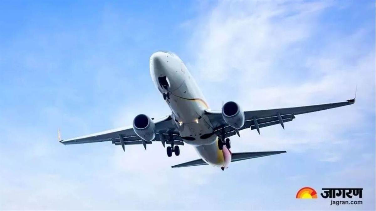 https://www.jagranimages.com/images/newimg/08082025/08_08_2025-airplane_24007006.jpg