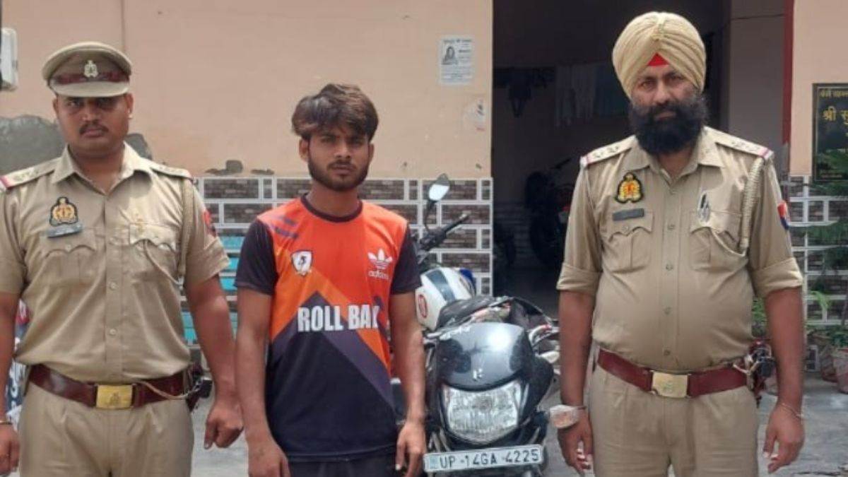 ncr ghaziabad news stunt rider arrested in modinagar bike seized