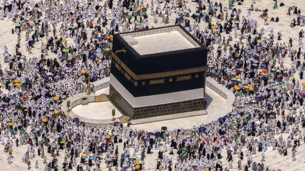 https://www.jagranimages.com/images/newimg/08082025/08_08_2025-haj-yatra_24007228_13255970.jpg
