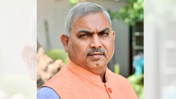 ग्रामीण अर्थव्य़वस्था की धुरी कृषि व डेयरी के हितों की रक्षा के लिए प्रधानमंत्री ने प्रतिबद्धता व्यक्त की है।
